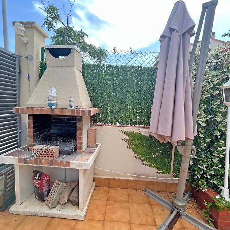 Casa En Vilafortuny Con Barbacoa Piscina Comunitaria Cambrils Zewnętrze zdjęcie