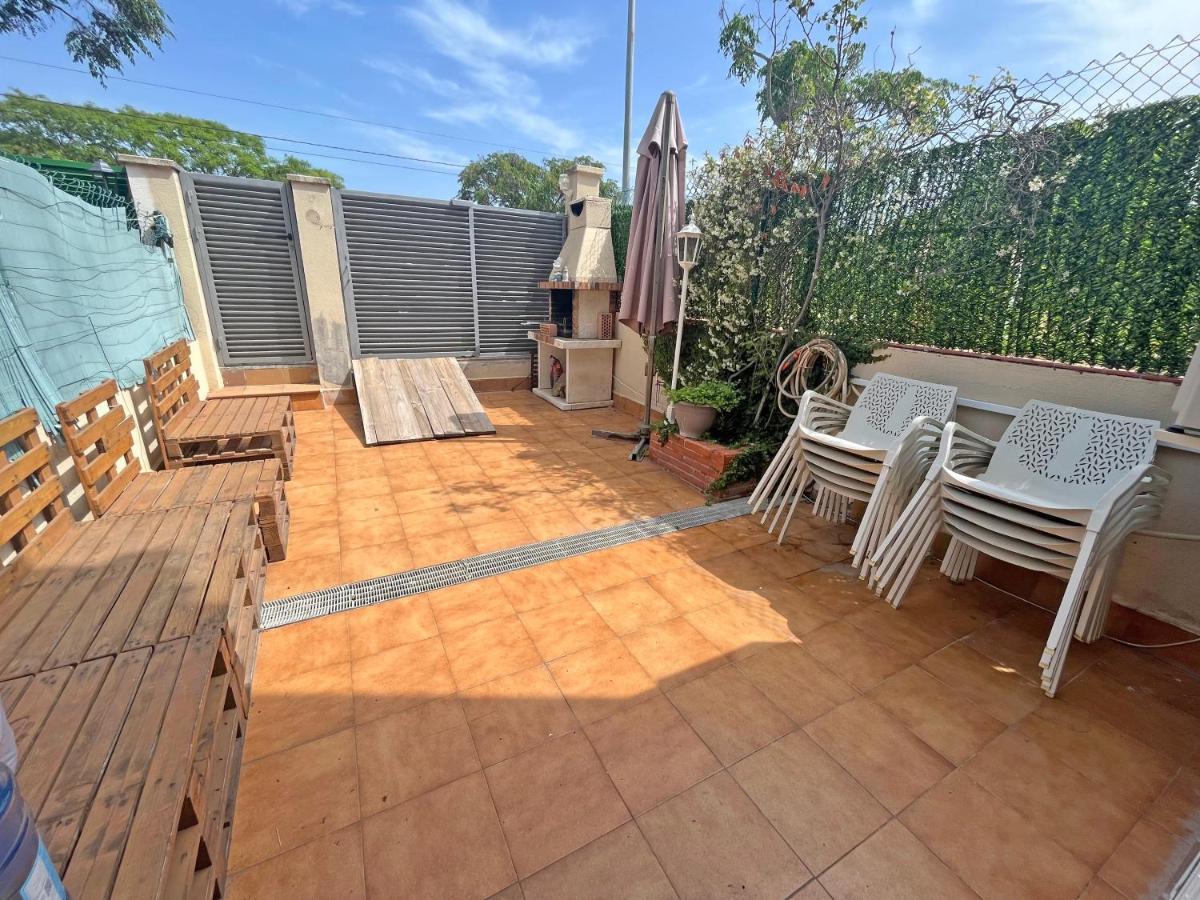 Casa En Vilafortuny Con Barbacoa Piscina Comunitaria Cambrils Zewnętrze zdjęcie